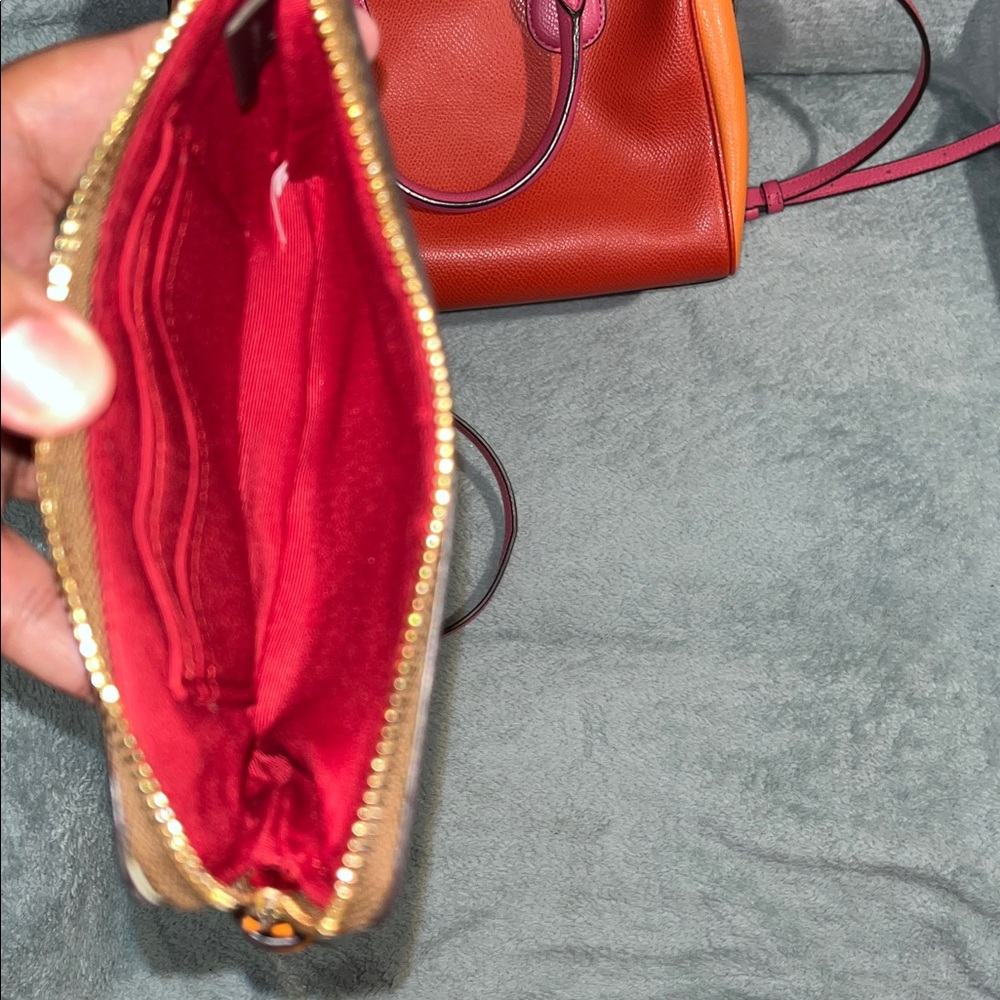 Colorful Coach Set - Picture 13 of 13